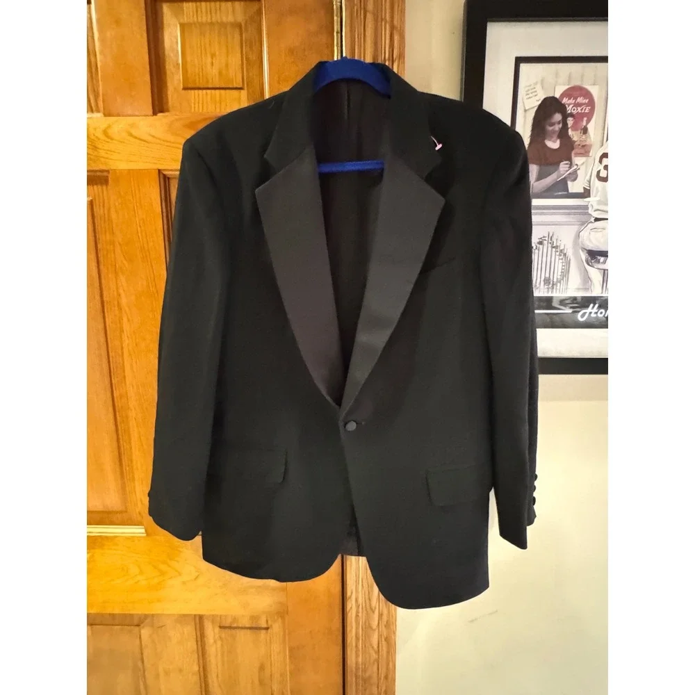 Gorsart Co. New York classic tuxedo